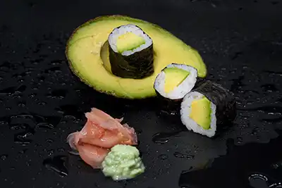 Maki de aguacate